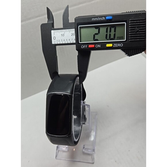 Fitbit Charge 5 Fitness Tracker GPS SpO2 Sleep Monitor Activity W/ Charger Watch - Picture 6 of 13